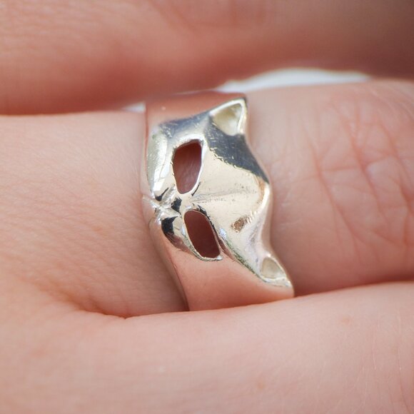 Sterling Silver Cat Mask Ring – Open Eyes, Size 5.5, 3.45 g - Picture 7 of 13